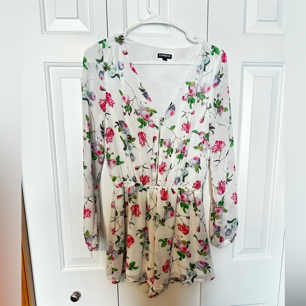 Express Classic White Garment